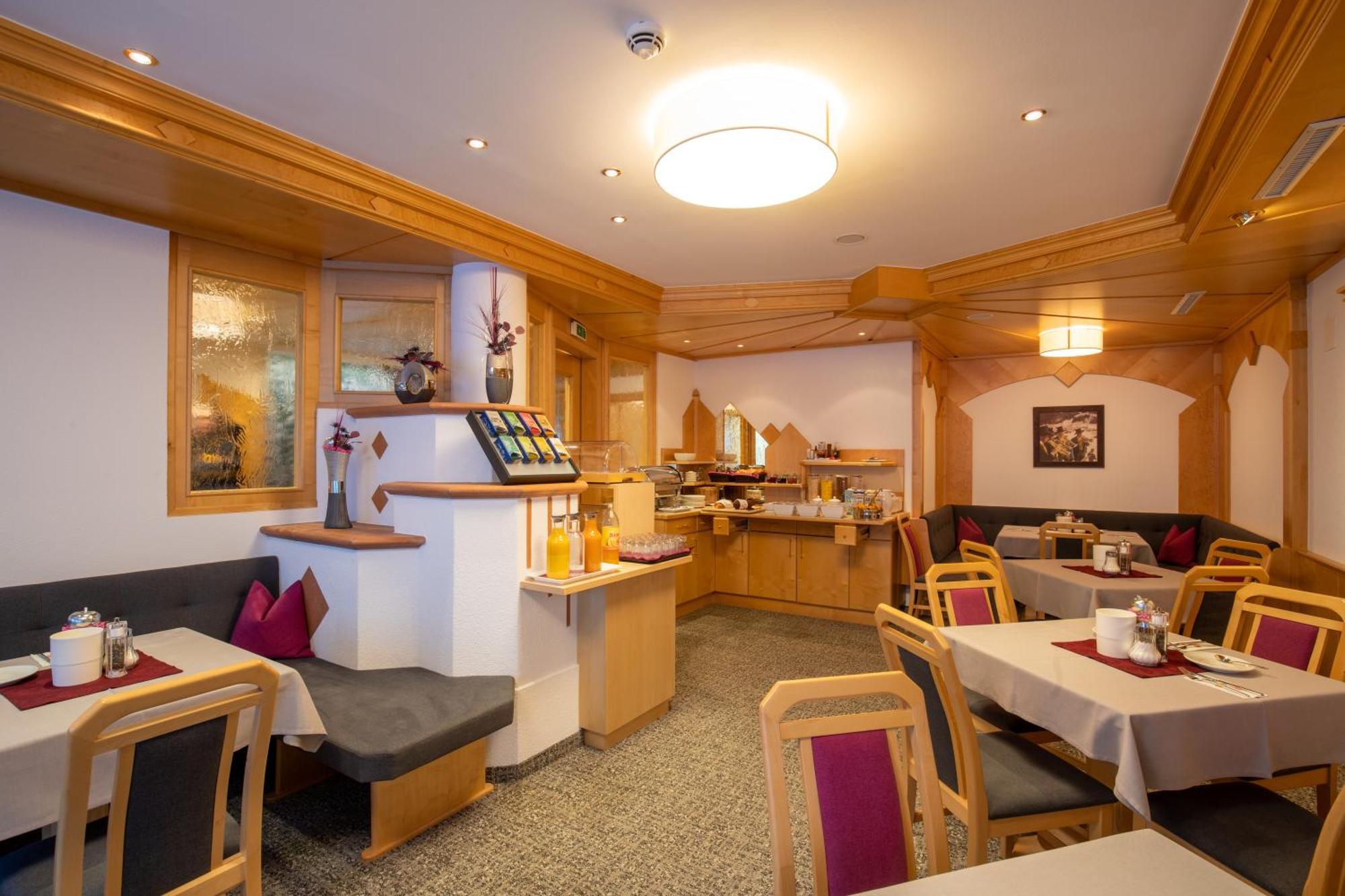 Garni Subretta Hotel