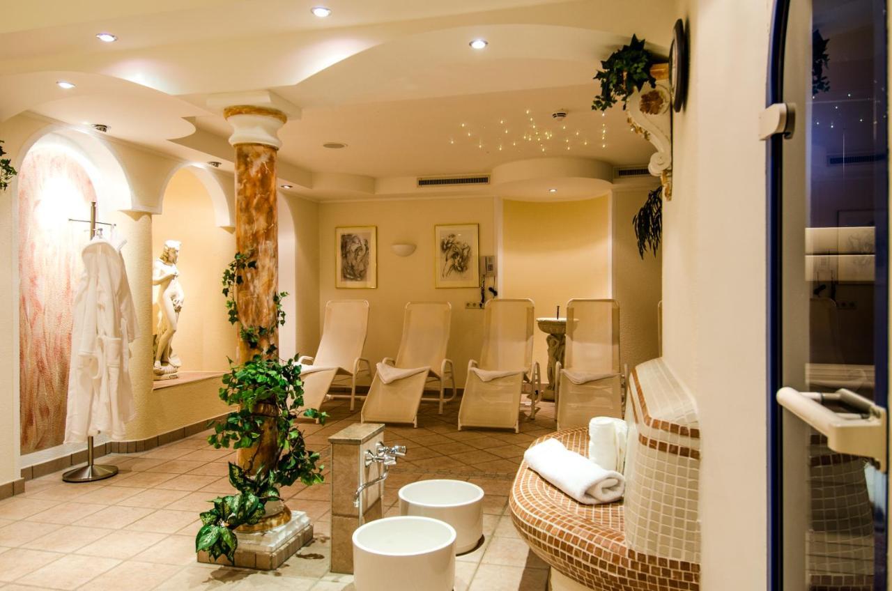 Hotell Garni Subretta 3*