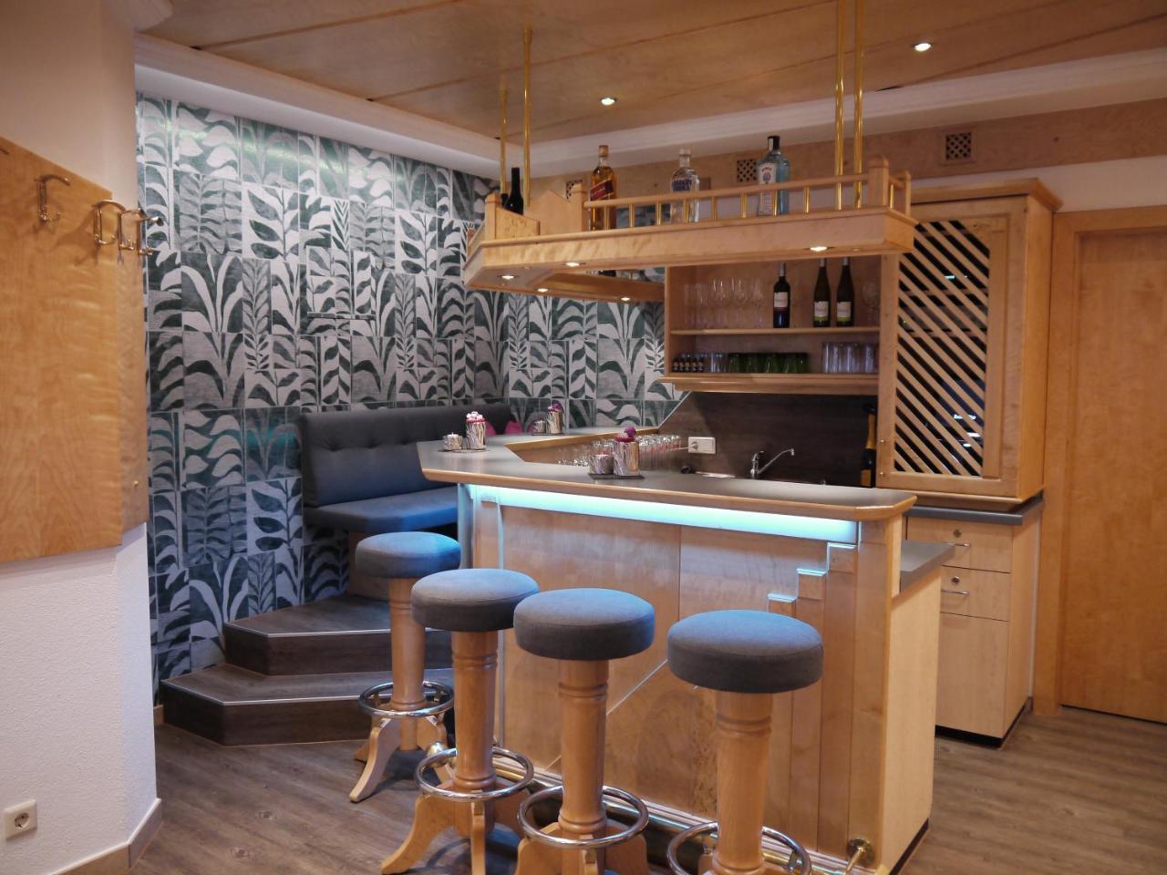 Garni Subretta Hotell